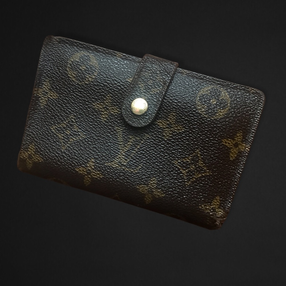 Louis Vuitton vintage Kisslock wallet
